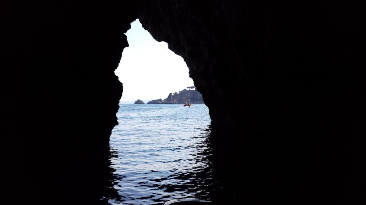 Casa Capri Appartement Giardini-Naxos Buitenkant foto