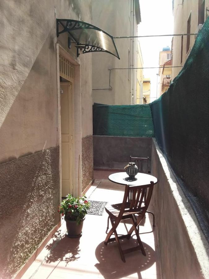 Casa Capri Appartement Giardini-Naxos Buitenkant foto